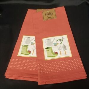 Design Imports NWT Kitchen Towel S/2 with Embroidered Garden Theme Design
